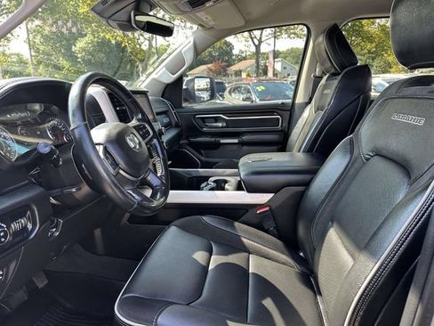 Used 2022 RAM 1500 Laramie AWD/4WD image 10
