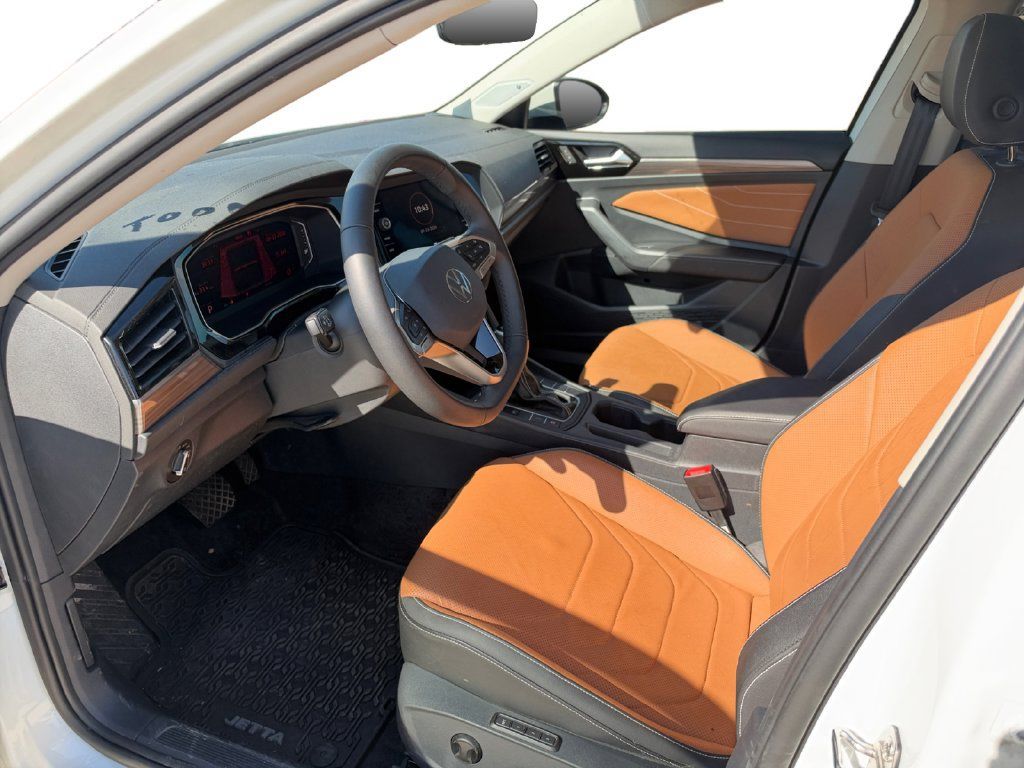Used 2024 Volkswagen Jetta SEL FWD image 10