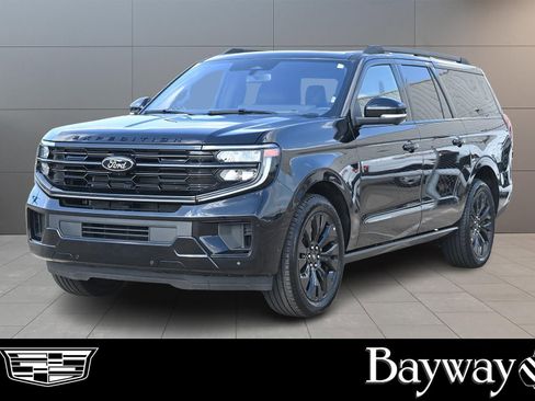 Used 2025 Ford Expedition Max Platinum w/ Stealth Appearance Package AWD/4WD image 1