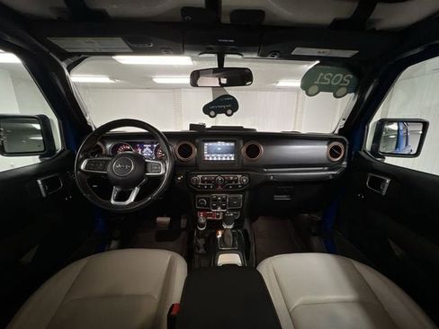 Used 2021 Jeep Gladiator Mojave w/ LED Lighting Group image 19