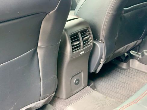 Used 2024 Ford Escape ST-Line w/ Tech Pack #1 FWD image 12