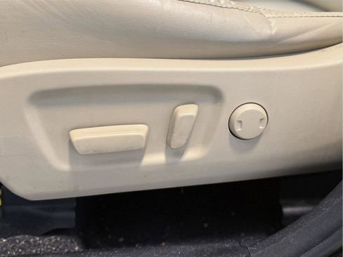 Used 2018 Toyota Highlander Plus image 42