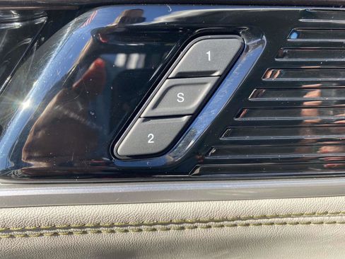 Certified 2024 Jeep Wagoneer 4DR 4WD w/ Convenience Group I image 23