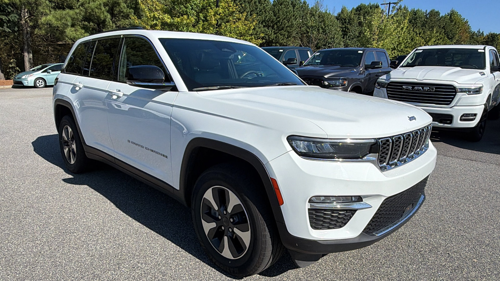 Used 2024 Jeep Grand Cherokee Limited 4xe AWD/4WD image 5