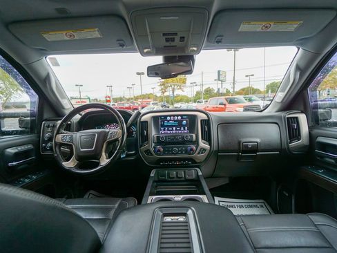 Used 2018 GMC Sierra 3500 Denali w/ Duramax Plus Package image 2