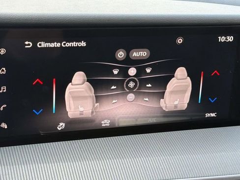 Certified 2025 Nissan Murano SV FWD image 21