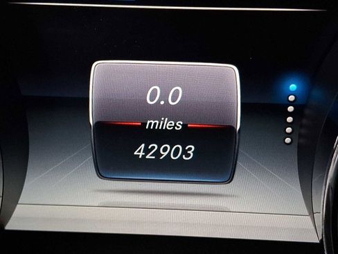 Used 2019 Mercedes-Benz E 300 4MATIC image 16