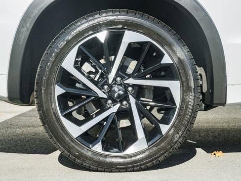 Used 2024 Mitsubishi Outlander SEL image 22