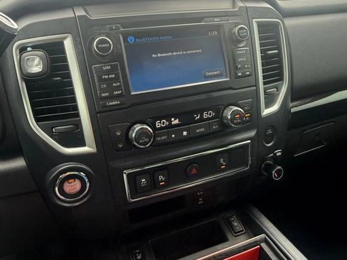 Used 2018 Nissan Titan SV w/ SV Convenience Package RWD image 7