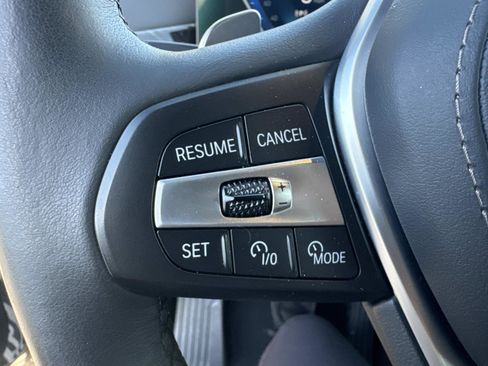 Used 2025 BMW X5 xDrive50e w/ Parking Assistance Package image 30