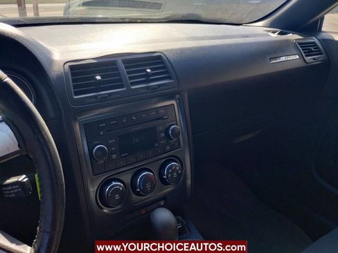 Used 2010 Dodge Challenger SE image 23