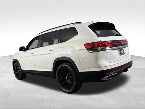 Used 2026 Volkswagen Atlas SE AWD/4WD image 8
