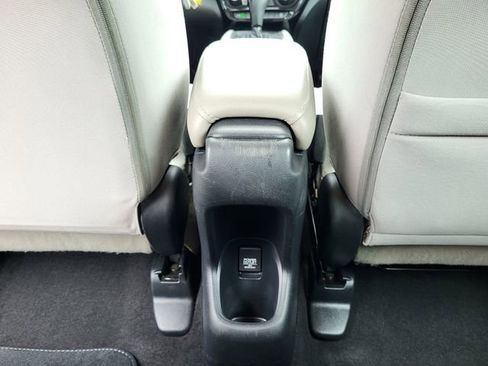 Used 2017 Honda HR-V LX image 23