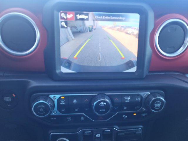 Used 2020 Jeep Gladiator Rubicon w/ Uconnect 4C Nav & Sound Group AWD/4WD image 3