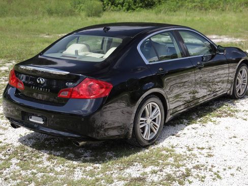 Used 2011 INFINITI G37 Journey w/ Premium Pkg RWD image 11