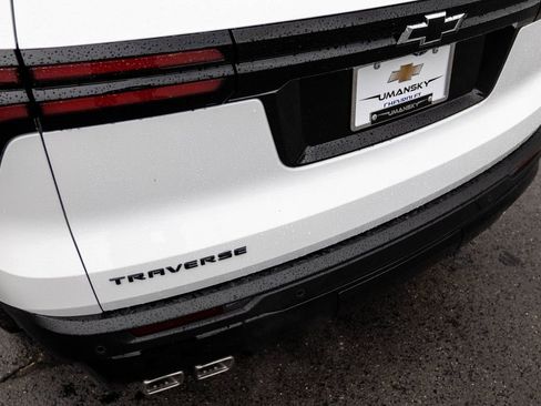 New 2026 Chevrolet Traverse LT w/ Midnight/Sport Edition FWD image 12