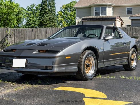 Used 1989 Pontiac Firebird Trans Am RWD image 14