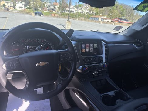 Used 2015 Chevrolet Tahoe LT AWD/4WD image 15