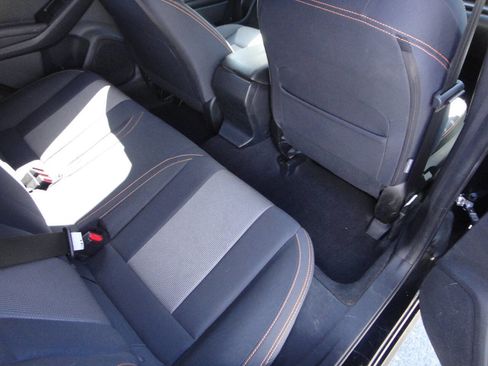 Used 2020 Subaru Crosstrek 2.0i Premium image 13