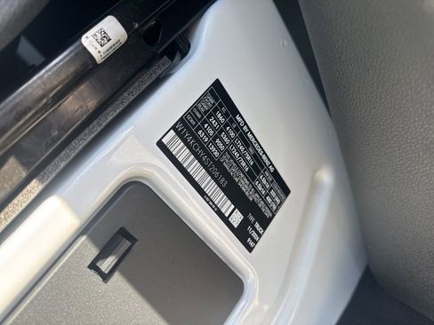 Used 2025 Mercedes-Benz Sprinter 2500 image 31