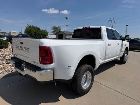New 2026 RAM 3500 Laramie AWD/4WD image 7