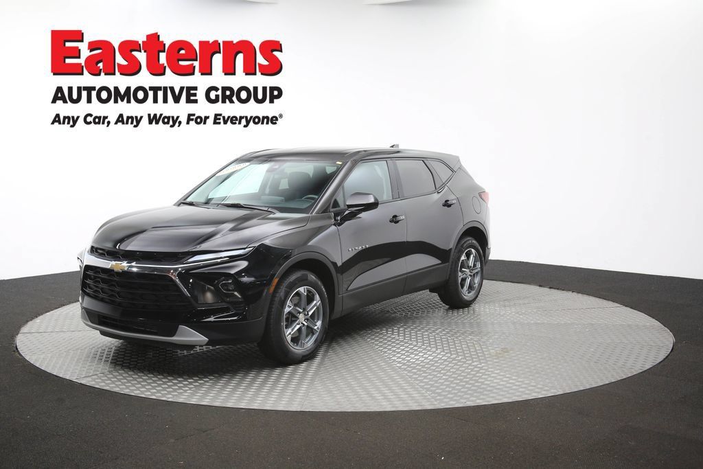 Used 2025 Chevrolet Blazer LT FWD image 57