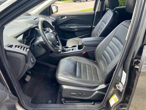 Used 2017 Ford Escape Titanium FWD image 9