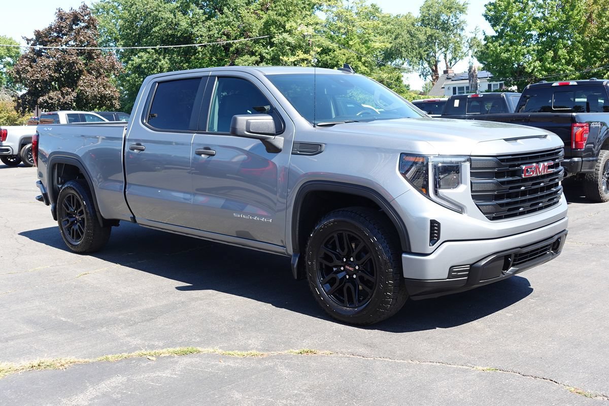 Used 2024 GMC Sierra 1500 Pro w/ Graphite Edition AWD/4WD image 4