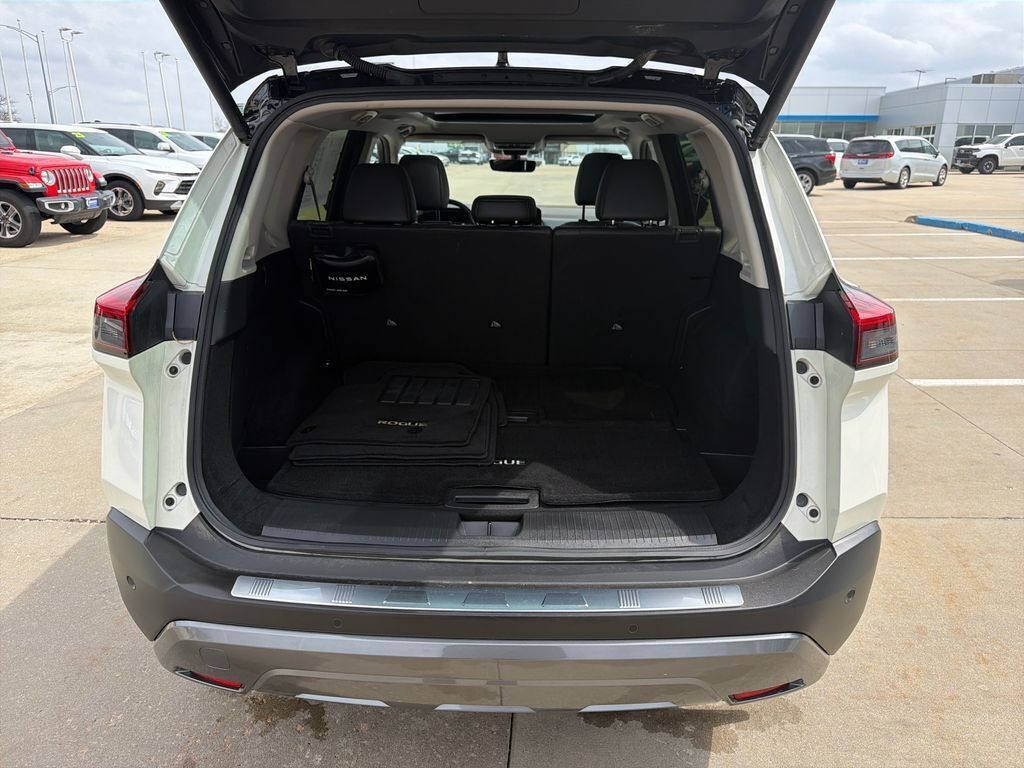Used 2023 Nissan Rogue SL w/ SL Premium Package AWD/4WD image 25