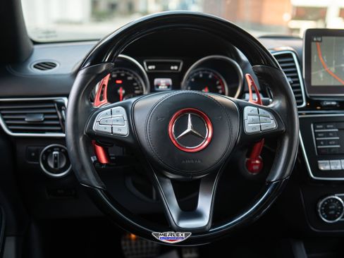 Used 2017 Mercedes-Benz GLS 550 4MATIC image 25