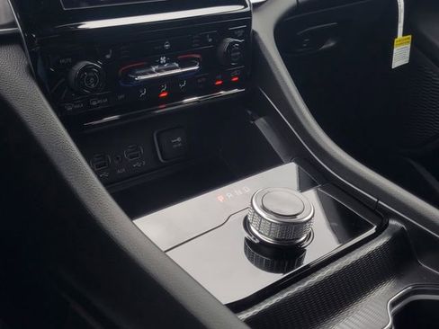 New 2026 Jeep Grand Cherokee L Laredo AWD/4WD image 13