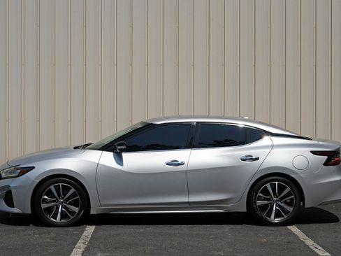 Used 2019 Nissan Maxima 3.5 SV w/ Floor Mat Group FWD image 43