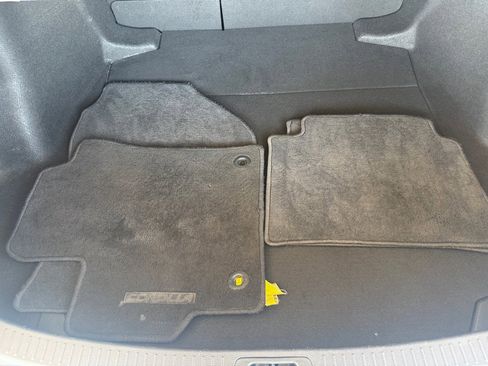 Used 2021 Toyota Corolla LE w/ Carpet Mat Package (TMS) image 16