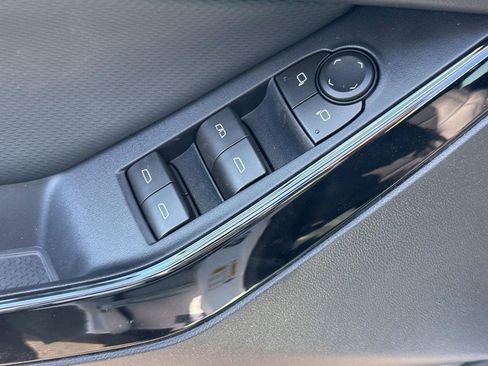 New 2026 Chevrolet Equinox LT FWD image 11