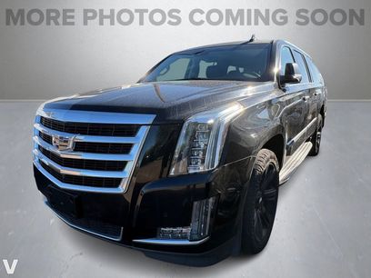 Used 2017 Cadillac Escalade ESV Luxury