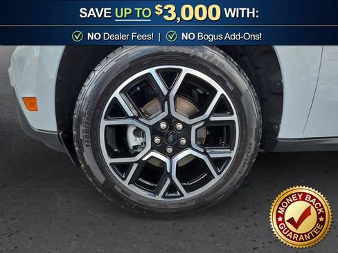 Used 2025 Ford Maverick Lariat w/ 4K Tow Package image 13