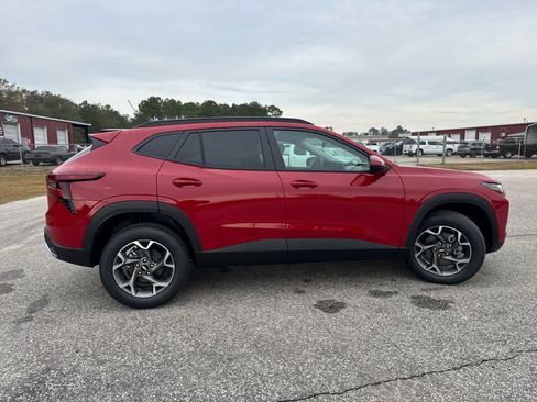 New 2026 Chevrolet Trax LT image 8