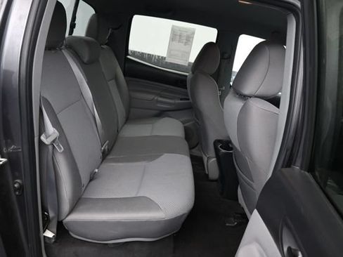 Used 2015 Toyota Tacoma 4x4 Double Cab w/ TRD Off-Road Package image 6