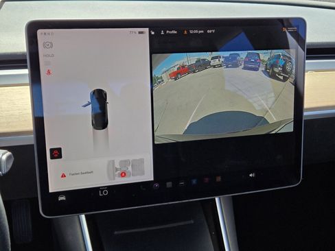 Used 2018 Tesla Model 3 Long Range RWD image 17