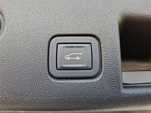 Certified 2024 Chevrolet Equinox LT image 29