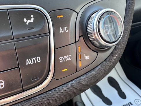 Used 2023 Chevrolet Malibu LT w/ LPO, Floor Liner Package image 18