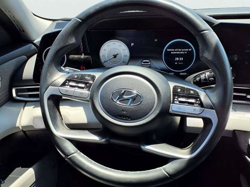 Certified 2023 Hyundai Elantra Limited FWD image 19