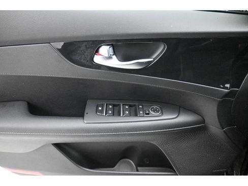 Used 2024 Kia Forte GT-Line w/ GT-Line Premium Package image 27