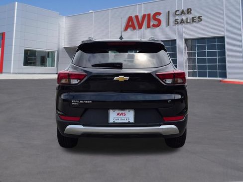 Used 2025 Chevrolet TrailBlazer LT AWD/4WD image 7