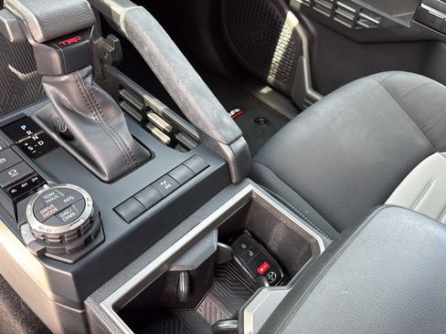 Used 2024 Toyota Tacoma TRD Off-Road AWD/4WD image 28