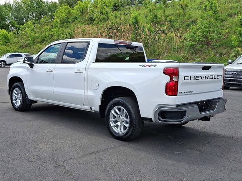 Used 2023 Chevrolet Silverado 1500 LT AWD/4WD image 5