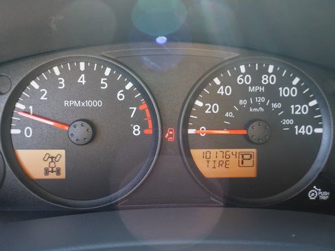 Used 2020 Nissan Frontier SV image 16