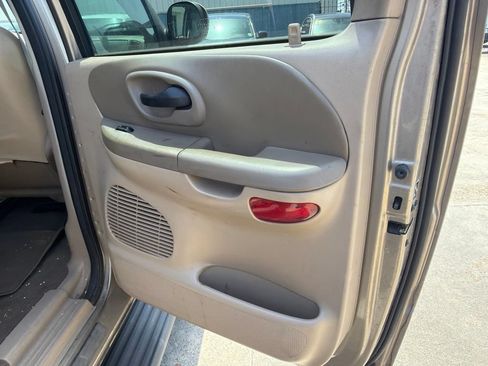 Used 2002 Ford F150 XL RWD image 16