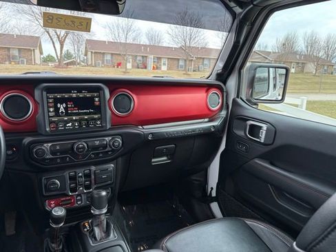Used 2021 Jeep Wrangler Unlimited Rubicon image 26