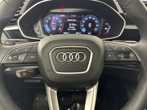 Used 2025 Audi Q3 2.0T Premium image 21